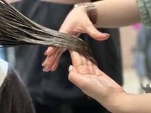 パーマ落としラボ アピッシュ 銀座(apish)の雰囲気（トリートメントでダメージ見違えるほどツヤツヤになります）