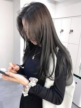 ニトバイアンキシム(nit by ahnkism) ミディアムロングレイヤーカットブリーチなしダブルカラー堀江