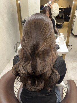 ロンド レア 天神大名店(Lond Le’a) イメチェン/美髪/ブルーブラック/ホワイトブロンド/ブリーチなし