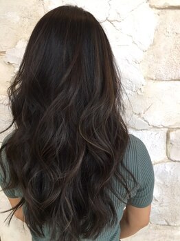 アルピナ 上中居店(alpina)の写真/本物志向の大人女性に*アットホームな店内で自分だけのご褒美サロンタイムをお過ごしください♪