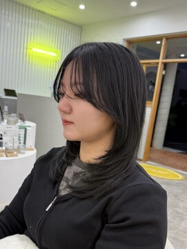 黒髪/クラゲヘアー/オリーブグレー/小顔/ココアベージュ/沖縄市