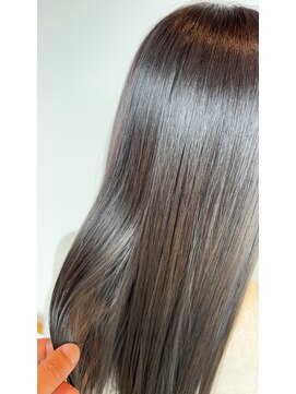 レオ 幸手(Leo) 20代30代大人美人小顔ブリーチなし韓国ヘアアッシュブラック