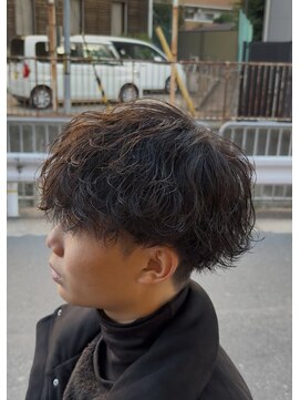 ミオ リベル(Mio'' LIBER) 波巻きパーマ