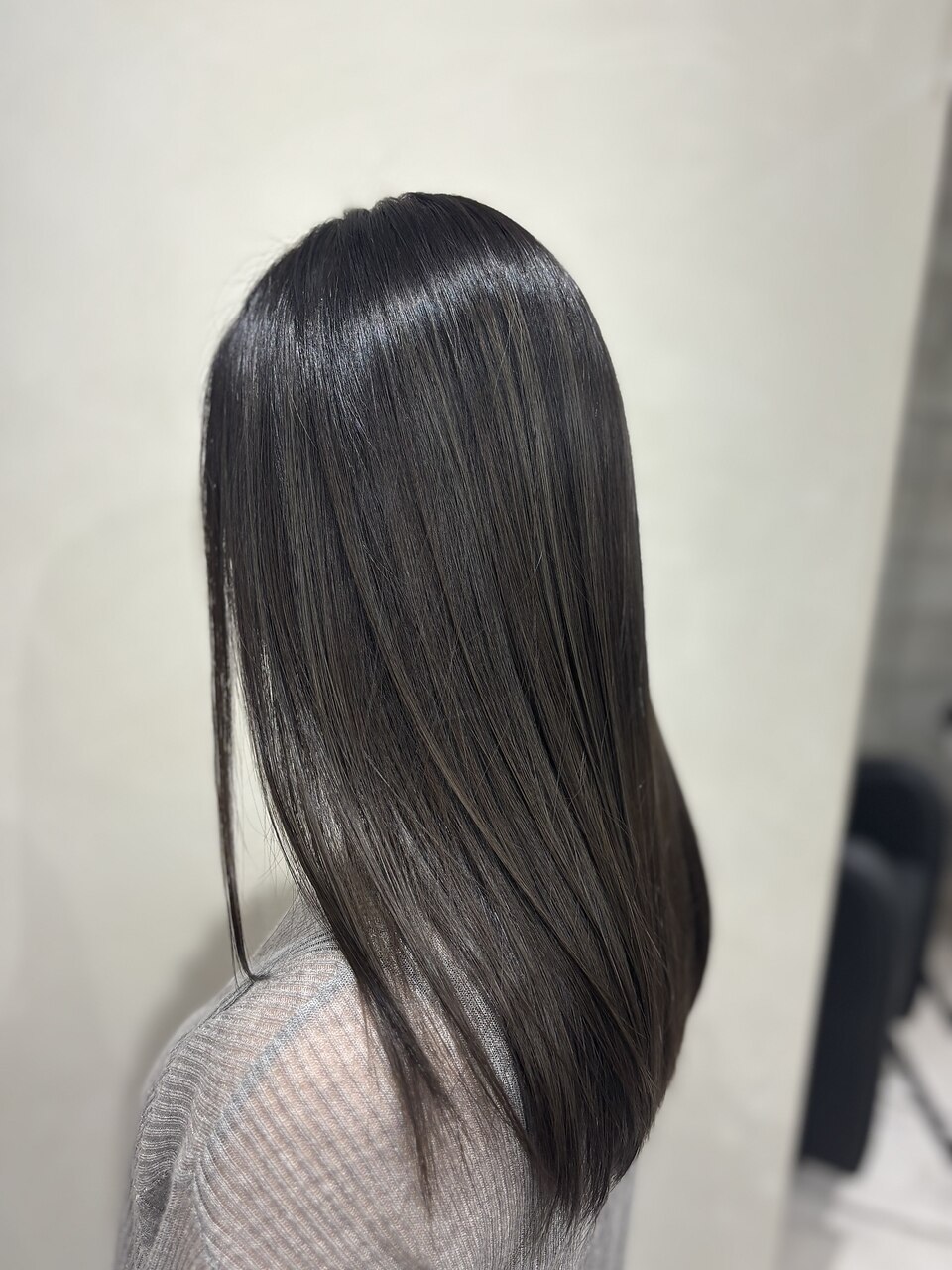 オトナグラデーションカラー：L268652409｜ネア(NEYA)のヘアスタイル