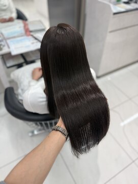 フォルテ ティアラ 横浜店(FORTE TIARA) 柔らか艶感モカベージュ美髪ストレート