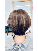 ショートボブ