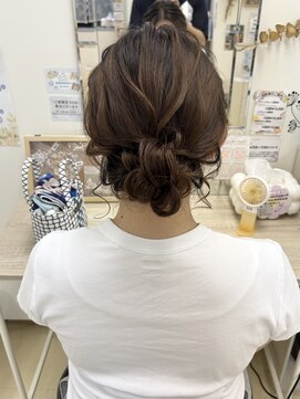 ベルデイズ 関内店(BELDAYS) 下めシニヨン