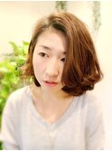 重めバング ナチュラルカールボブ