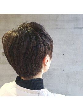 アッシュタカサキ(ash takasaki) 大人可愛い/20代30代40代/ベリーショート◎/小顔カット