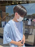 大人気!センターパート×前下がりマッシュ