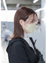 ノード(NODO)&nbsp;ベージュカラー＋シースルーバングの外ハネロブ