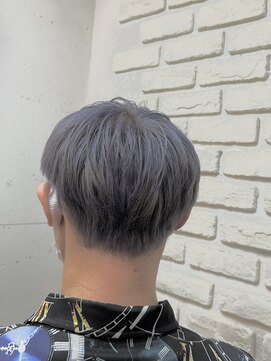 ビランチェ 池袋(bilancia) メンズハイトーンシルバーアッシュ刈り上げマッシュ