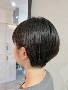 イロ(iro.) 耳かけショート◎