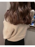 ベージュ