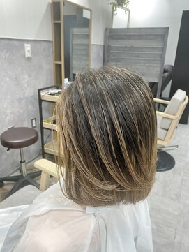 ミツバ(328) ボブバレイヤージュカラー