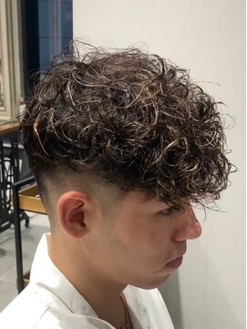 グルーマーズトウキョウ 渋谷店(GROOMER/S TOKYO) ハイライトスペインカール