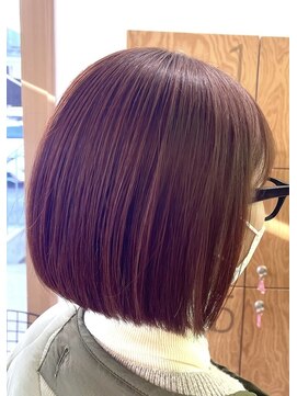 デコラロジィ 川越(DECORA rojii) ぱつっと前下がりボブ