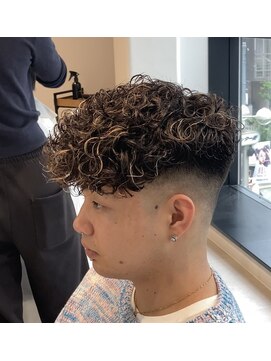 グルーマーズトウキョウ 渋谷店(GROOMER/S TOKYO) ハイライトスペインカール