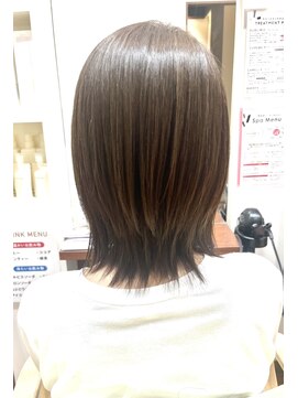 美容室ヒラトヤ 都南店 ミディアムレイヤー