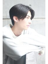 エミュ 新宿(emu) 黒髪センターパート新宿