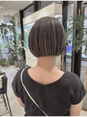 外国人風カラー 白髪もぼかせるデザインカラー 切りっぱなしボブ