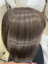 【大人女性人気！】白髪を活かす白髪ぼかしハイライト