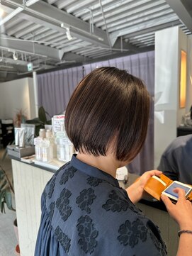 ギネス(Giness) タイト艶ボブ×美髪ケア