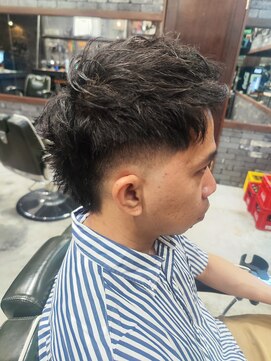 スリーセント 栄(3/cent) バーストフェード/スパイキーショート/フェードカット