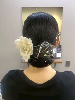 ウルー 六本木店(uruu) 【シニヨン】六本木/六本木駅/ヘアセット/早朝