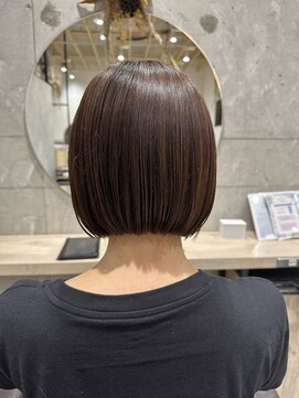 トマト(TOMTO) 【KOTO】つるっとボブ