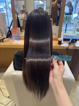 サラ ビューティ サイト 春日(SARA Beauty sight) くせも伸ばしてツヤ髪叶える♪髪質改善ストレート