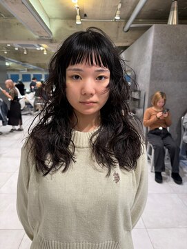 ダブ アオヤマ(DaB AOYAMA) 顔まわりカット顔まわりレイヤーミディアムレイヤーオン眉