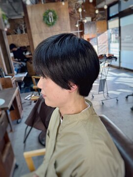 コモレビ(komorebi) 【山本智文】ナチュラルなマッシュショート