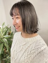 スワッグ(Swag)&nbsp;グレーアッシュ　パツン外ハネボブ