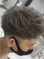 アース 大和店(HAIR&MAKE EARTH)&nbsp;ツーブロック×シルバーアッシュ