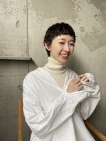 ナループロアオハナ(Nalu pu loa ohana) ベリーショートのパーマスタイル