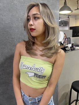 メリー オオサカ(Merly Osaka) 90年代海外風！内巻きレイヤースタイル_ash beige_