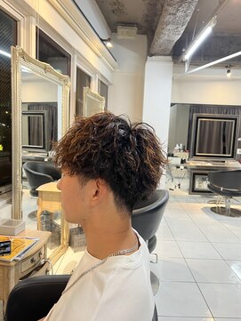 アイズ 海老名(AIZU) ツイストスパイラルパーマ メンズパーマ ブリーチパーマ