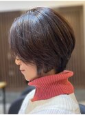 ショートカット前下がりボブショートボブグレージュカラー
