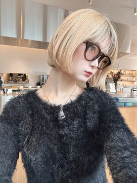 ジュエム(jouerm) レイヤーカット冬カラーハイトーンブリーチカラーミルクティー