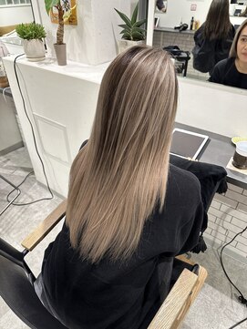 カラ ヘアーサロン(Kala Hair Salon) ハイライトバレイヤージュダブルカラーケアブリーチ20代30代