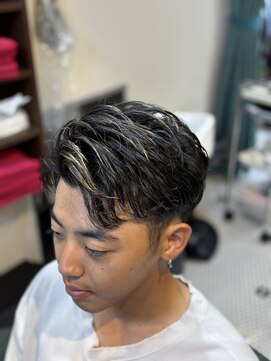 バーバー アカダマ アップバング