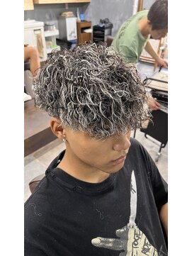 ワールドシップコウベ(WORLD SHIP KOBE) ホワイトメッシュ×スペインカール