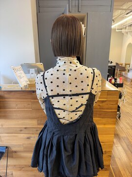 シロ(siro) 切りっぱなしミニボブ ルーツカラー