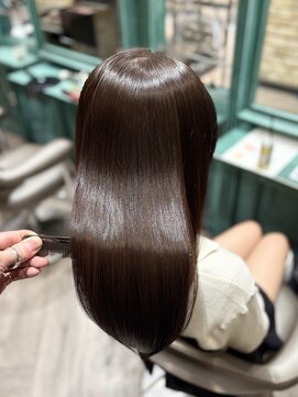 モナン 渋谷(Monan) ショコラブラウン 髪質改善トリートメント ULTOWA 艶髪