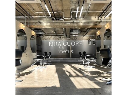 リラクオーレメンズ(LIRA CUORE men's)の写真