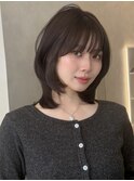 暗髪大人可愛いレイヤーカット20代30代韓国ヘアイメチェン顔周り