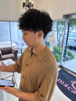 マカロンコワフュールドウシワカマル(macaron coiffure de ushiwakamaru)&nbsp;波巻きパーマ