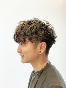 ディシェル(D'ciel) 《Ｄ‘ciel工藤富生》メンズ刈り上げパーマスタイル