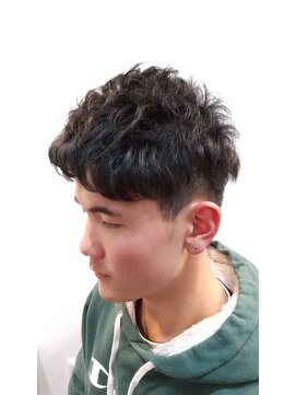 クッカ(kukka) 2ブロックパーマショート